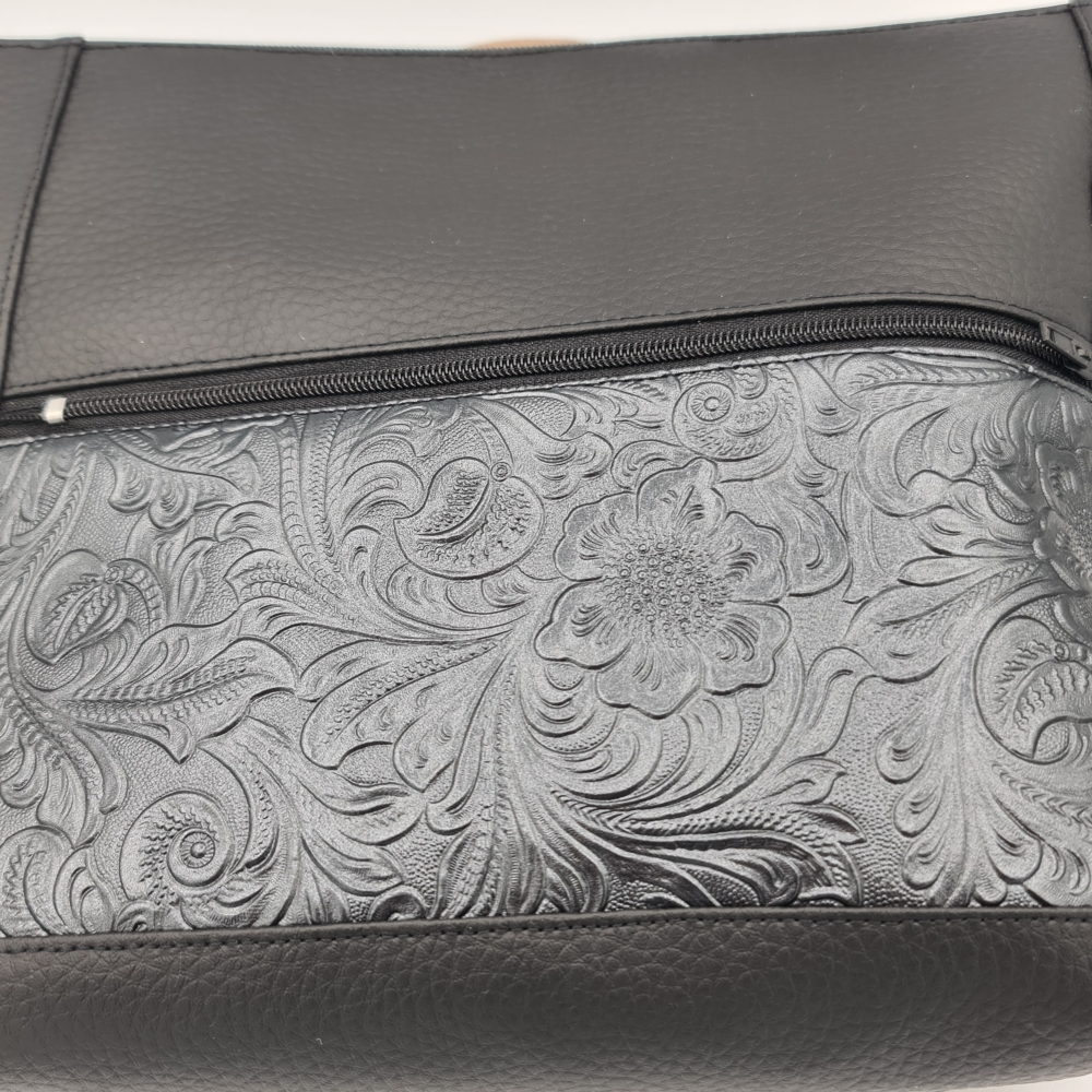 Gassitasche / Cross Bag / Hip Bag, schwarz, Blütenranken